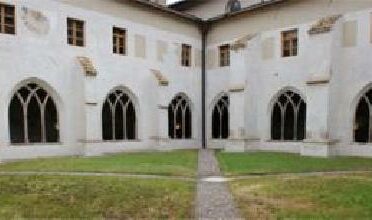 Convento Dei Domenicani E Chiostro