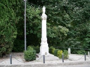Il Monumento Ai Caduti