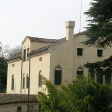 Villa Pisani, Rova
