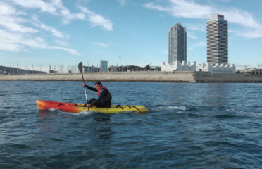 Esperienza in kayak e SUP a Barcellona