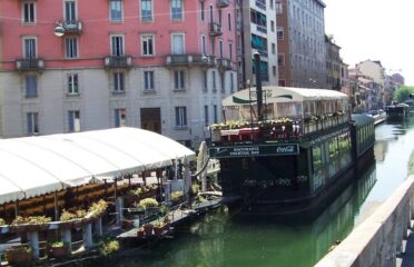 Navigli: Tour guidato a piedi lungo i canali di Milano
