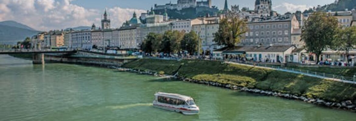 Tour della città degli autobus anfibio con il concerto del Best of Mozart Fortress e cena panoramica